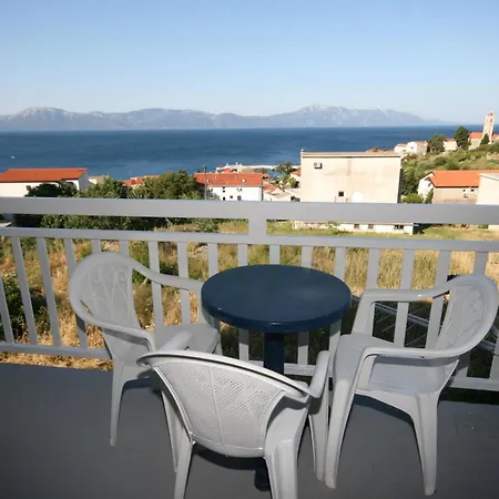 Apartment With A Parking Space Gradac, Makarska - 6724 Gradac (Split-Dalmatia)